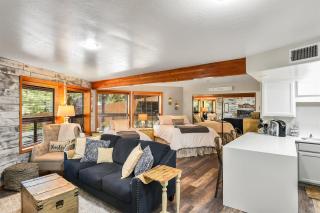 Cozy Hilltop Retreat Quiet Street Near Downtown and NAU Private Forested Setting - Mountainaire - 0