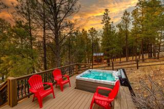 Forest Heights Mountain Views Hot Tub Heated Floors Pizza Oven - 9