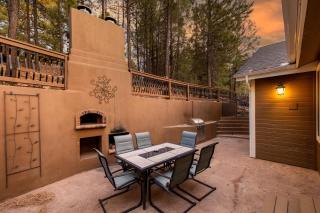 Forest Heights Mountain Views Hot Tub Heated Floors Pizza Oven - 8