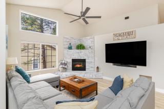 Forest Heights Mountain Views Hot Tub Heated Floors Pizza Oven - 6