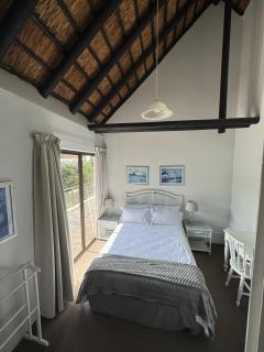 Mahe Beat, St Francis Bay Canals - 4