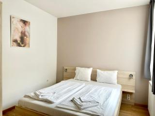 Prime Stay - Modern 1 Bedroom Apartment - Budapest - 0