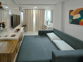 Flat no Centro de Porto com Piscina a 150m da Praia by Oasis Ferias - 8