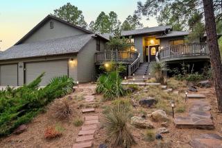 Coburn Cabin @ Country Club Game Room New Central AC Pet and Family-Friendly - 6