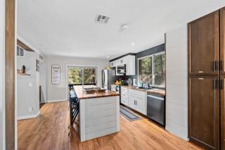 Big R Lodge Hot Tub Arcades Large Deck Retreat Near Flagstaff Attractions - 1