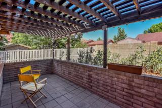 Red Rock Magnificence Stunning Views Quiet Village of Oak Creek Pet-Friendly - 3