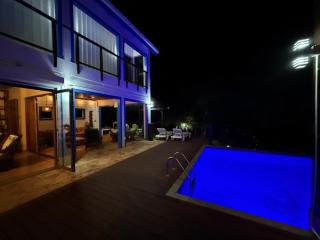 Casa Corazón - Spacious 6 Bedroom Beachfront Villa with Pool & Pier - 9