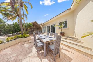 Private Beach Ocean Front Boat Dock Tiki Bar - Savaneta - 2