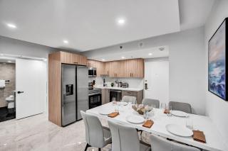 Modern 3BR Ocean view Condo with Pools, Gym and Sauna 1407 - 8