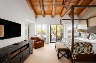 Exclusive Boulders Retreat near Downtown Cave Creek hiking scenic views. - 3