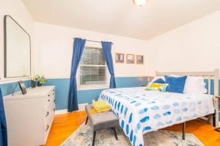 Outstanding 4 Bedroom on Outagamie - 7