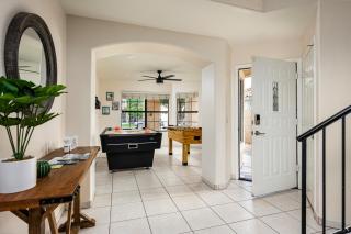 Reel fun Centrally Located w Movie Room Pool Hot Tub - 8