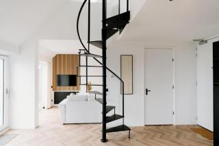 Lake House 10 - 4 Person Lake view apartment! - 9