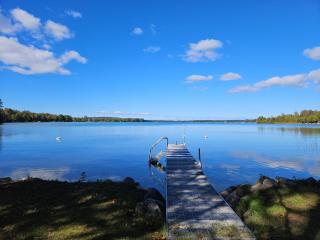 Marcia Lee Lake House - Suttons Bay - 9