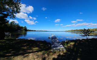 Marcia Lee Lake House - Suttons Bay - 8