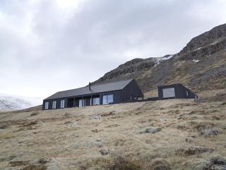 Luxurious Lakeside Villa 45 Min From Reykjavik - 7