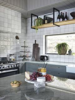 Luxurious Lakeside Villa 45 Min From Reykjavik - 3