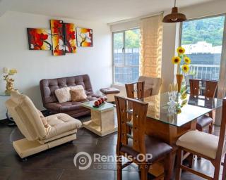 Spacious apartment near Lleras and Provenza rentalsOP AN08 - 0