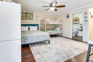 Families Welcome! Retreat with Pool in Spring Hill - 3