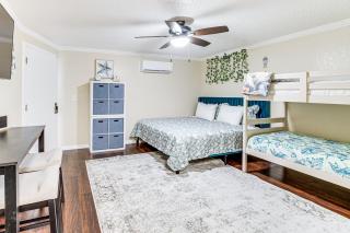 Families Welcome! Retreat with Pool in Spring Hill - Willow Sink - 2