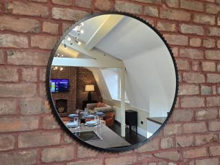 City Centre Luxury Apartment - 6