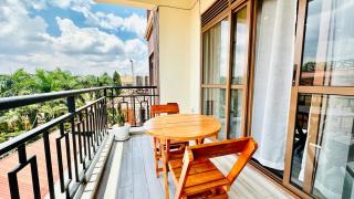 Lake view Almor Signature Stays Munyonyo - 1