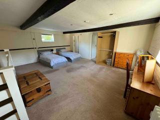The Old Hay Barn - Games Room, Gym, Sleeps 8 - 9