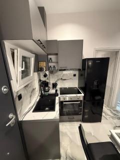 Elegant Escapes Milios - 3