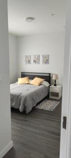 Spacious 3BR-2BTH Apt near Downtown & VA Hospital - 9