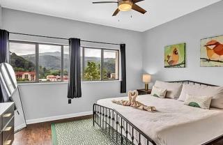 Balcony Views to Gatlinburg - 4