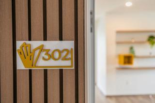 Beautiful 2BR2BA Palm Beach Condo w/ Pool & Gym - Palm-Eagle Beach - 5