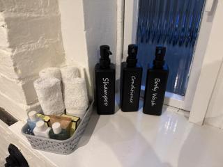 The Old Hay Barn - Games Room, Gym, Sleeps 8 - 6