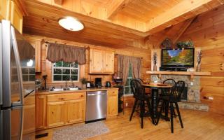 Gatlinburg Secret Splash - Private Indoor Pool, Outdoor Hot Tub, Jetted Tub + Game Room - 5