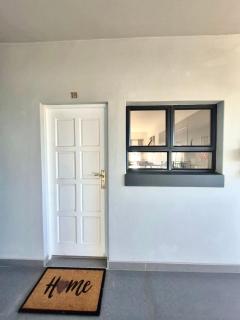 Modern two-bedroom apartment - 7