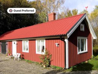 4 person holiday home in UNNARYD-By Traum - 0