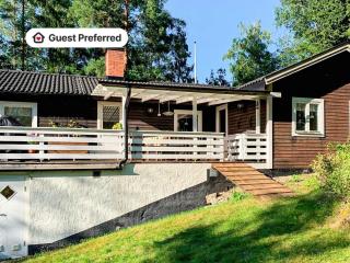 Summer Retreat Near Lake in Sormland - 8