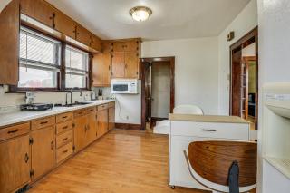 1 Mi to Downtown Dubuque! Spacious Home - 7