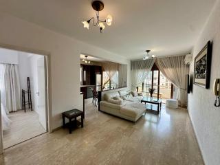 3 bedroom flat central, beach, walking streets - Limassol - 0