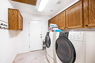 Shadow Mountain Retreat- Perfect location Pool Games Hikers retreat - 1