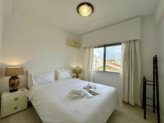 3 bedroom flat central, beach, walking streets - Limassol - 3