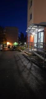 Vantaa ZoneB apartment for one to five persons and 20min by train from Airport and Helsinki City and one car park - Vantaa - 2