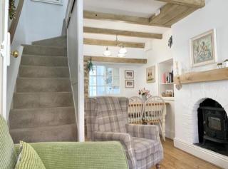 Entire Grade 2 listed cottage in Thornton-Le-Dale - 9