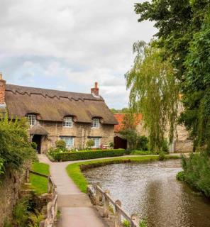 Entire Grade 2 listed cottage in Thornton-Le-Dale - 3