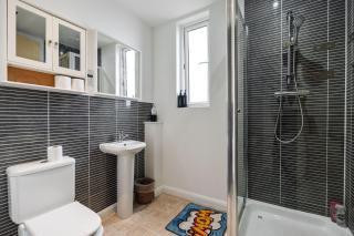 City Stay Haven - Coop Live - Etihad - Sleeps 9 - Free Parking - 1