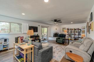 Conveniently located, kid-friendly retreat! - 1