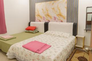 Welcome to MANAF HOME STAY, 3 Fully Furnished bedrooms, located in beautiful Alor Gajah, Melaka - 9