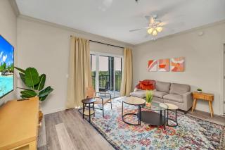 Modern 2BR Condo - Pool - Near Disney - 5