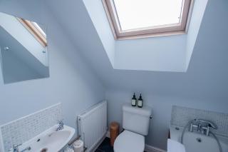 Hazel House - Cosy 2 bedroom house with parking near to Oxford - 6