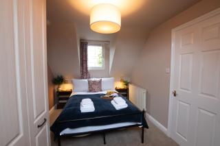 Hazel House - Cosy 2 bedroom house with parking near to Oxford - 4