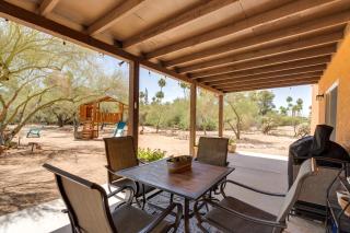 Conveniently located, kid-friendly retreat! - Tucson - 7